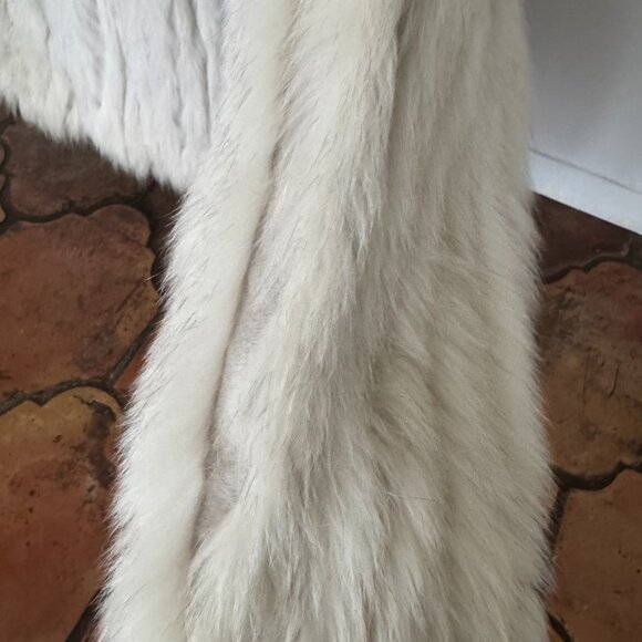 White Saga Fox Fur Coat - Picture 5 of 11